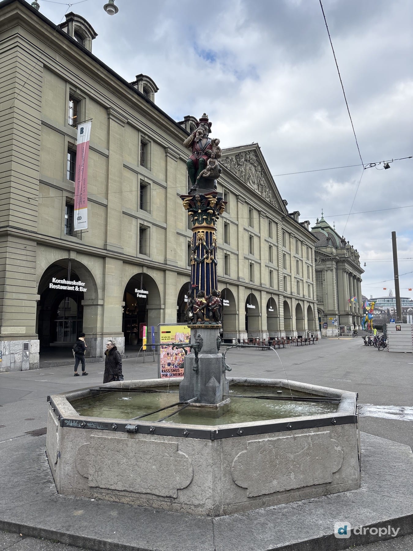 The Kindlifresserbrunnen on Kornhausplatz in Bern in front of the Kornhaus